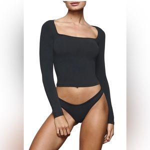 Skims Square Neck Long Sleeve T-Shirt Size M